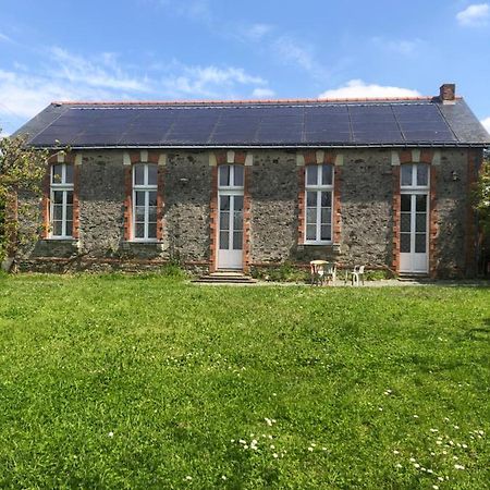 Gite -Belle Maison Dans Une Ancienne Ecole-Tarif Reduit Hors We ! Chanzeaux Kültér fotó