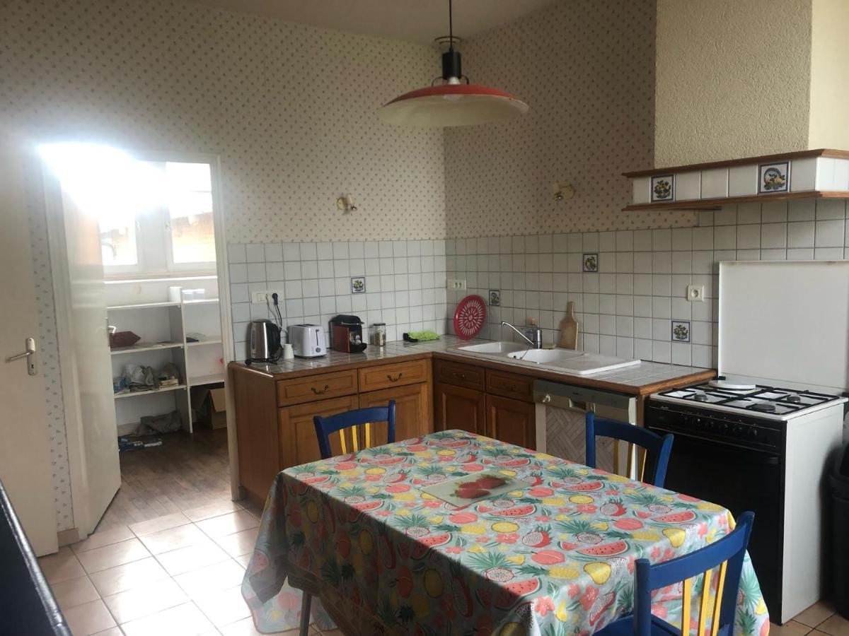 Gite -Belle Maison Dans Une Ancienne Ecole-Tarif Reduit Hors We ! Chanzeaux Kültér fotó